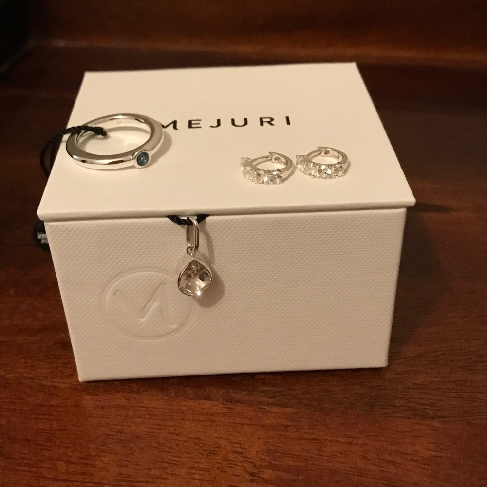 Mejuri topaz sapphire pendant&ring&earrings